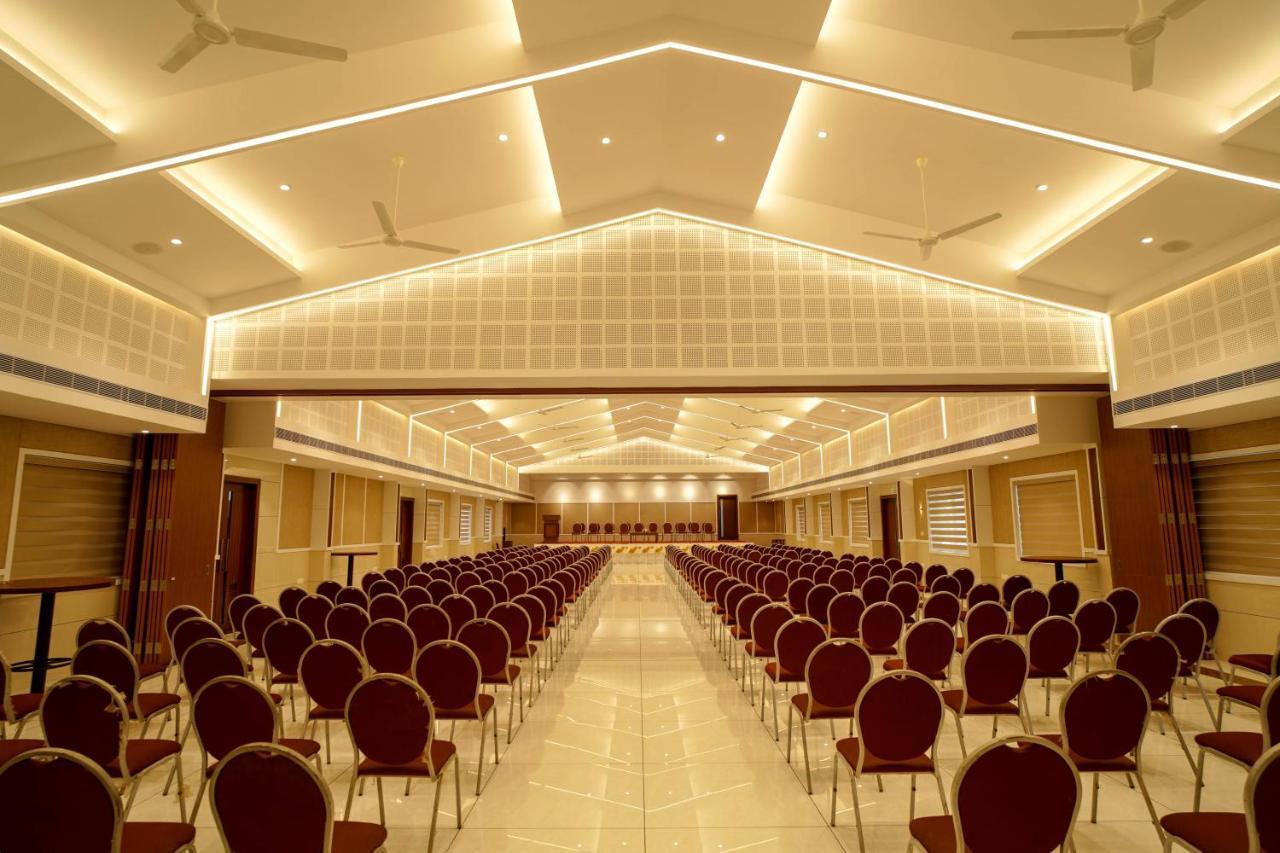 Hotel Heritage Plaza Kottayam Bagian luar foto