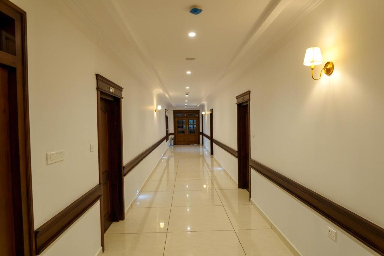 Hotel Heritage Plaza Kottayam Bagian luar foto